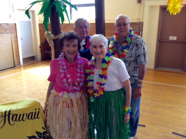 2015 photo luau Gype Lawrence